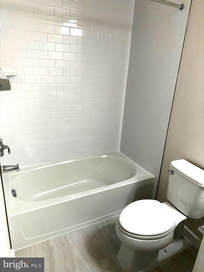 17958 Overlook Rd, Dumfries, VA 22026 - photo 7