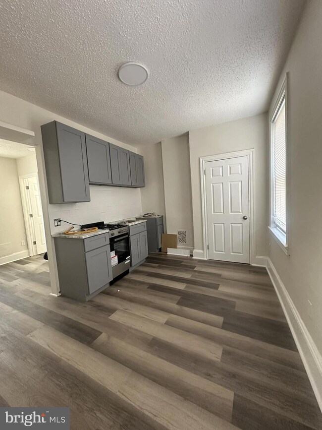 1532 S 2nd St unit 3F, Philadelphia, PA 19148 - photo 3