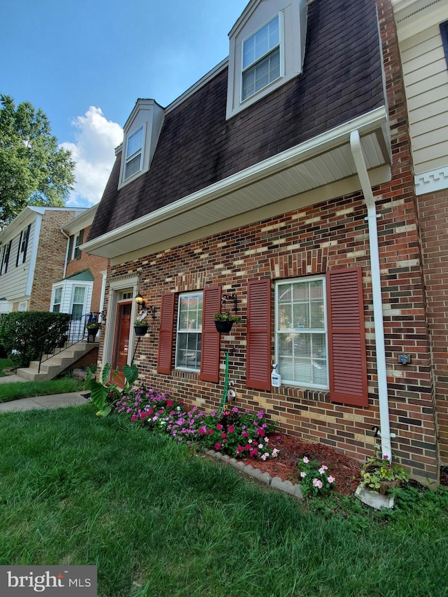 6019 Ticonderoga Ct, Burke, VA 22015 - photo 2