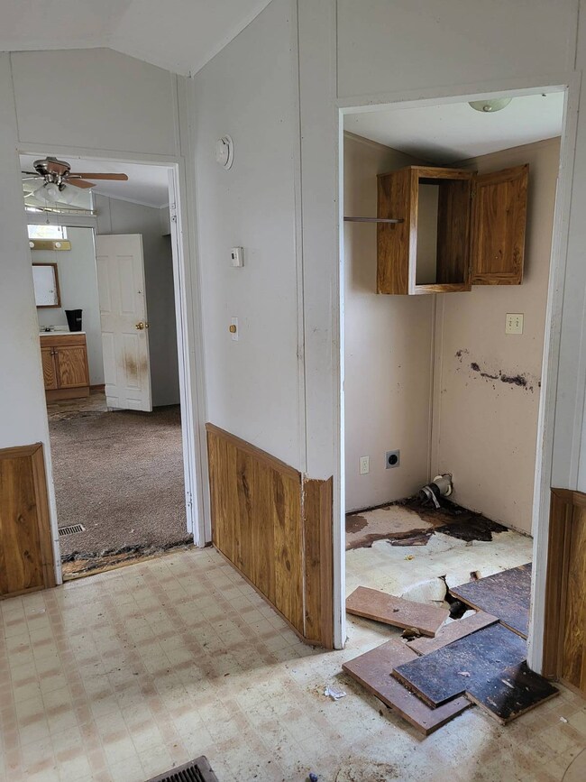 1981 Stafford St unit 373, Milford, MI 48381 - photo 5