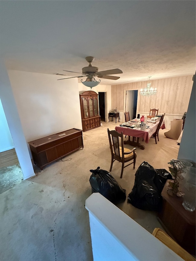 12039 Schroeder Rd, Dallas, TX 75243 - photo 3