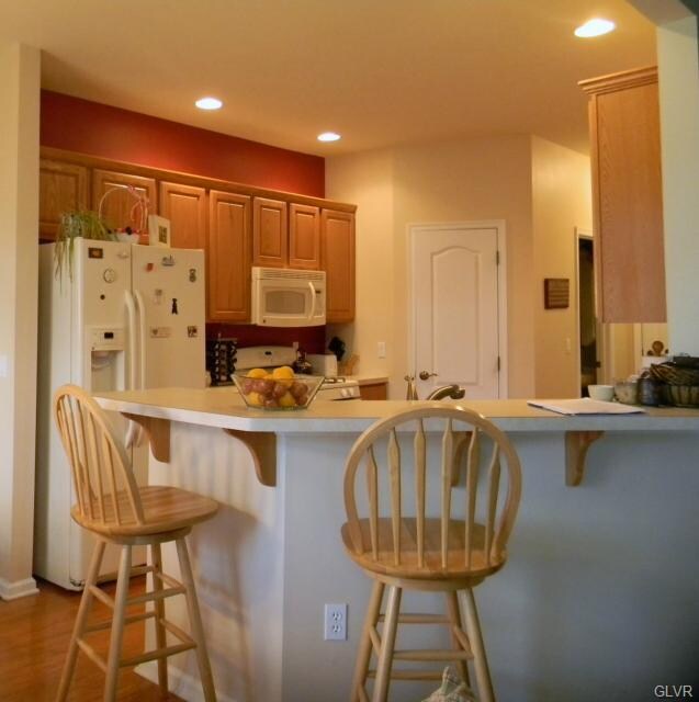 3608 Lenape Ln, Emmaus, PA 18049 - photo 4