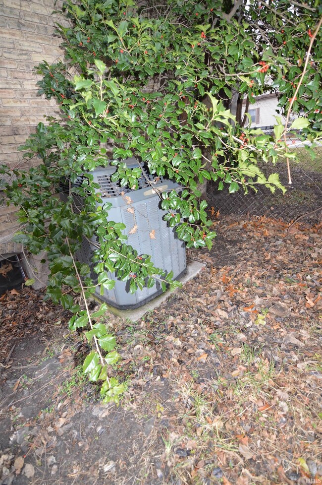 1200 Hudson St, Elkhart, IN 46516 - photo 5