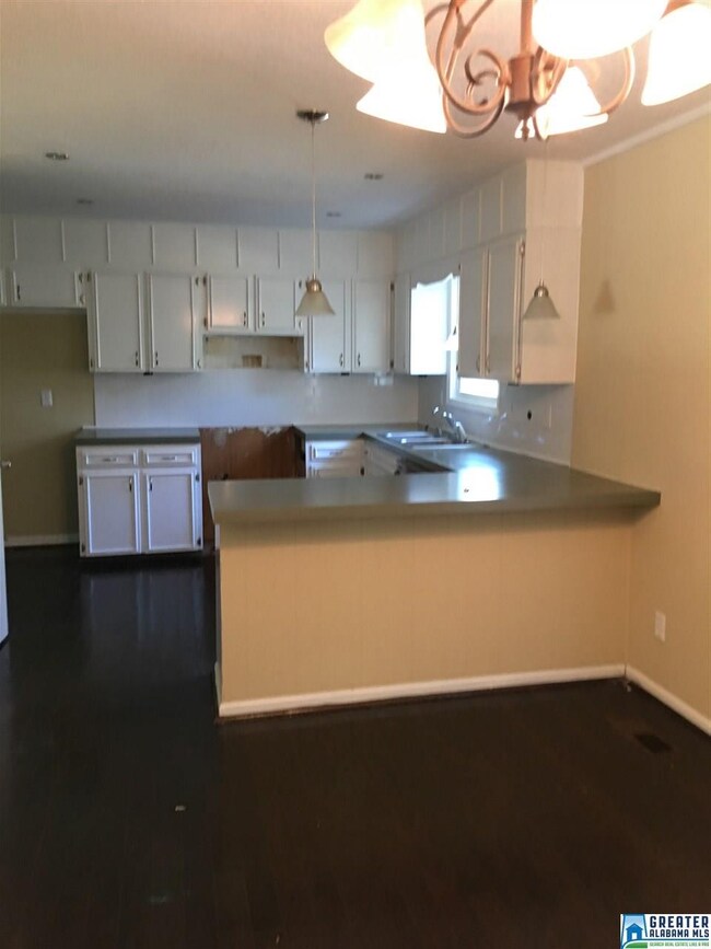 1625 Bobolink Ln NE, Center Point, AL 35215 - photo 2