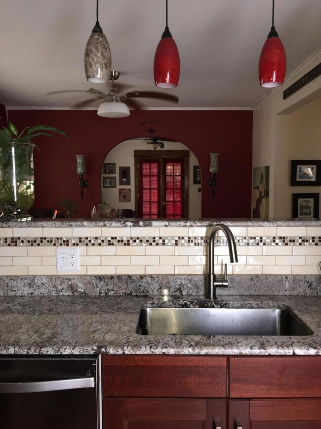 363 Maine Ave, Staten Island, NY 10314 - photo 6