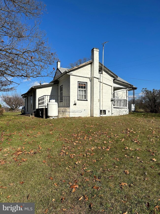 2142 Williamson Rd, Greencastle, PA 17225 - photo 5