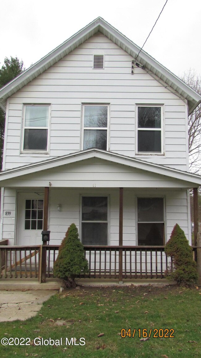 839 Glebe St, Johnstown, NY 12095 - photo 4