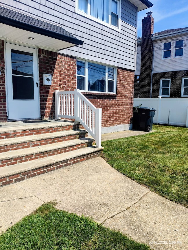 23 Doris Ave, Franklin Square, NY 11010 - photo 2