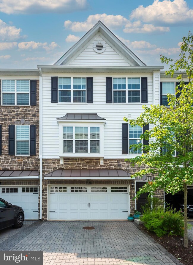 211 Corvus Cir unit 128, Media, PA 19063 - photo 3