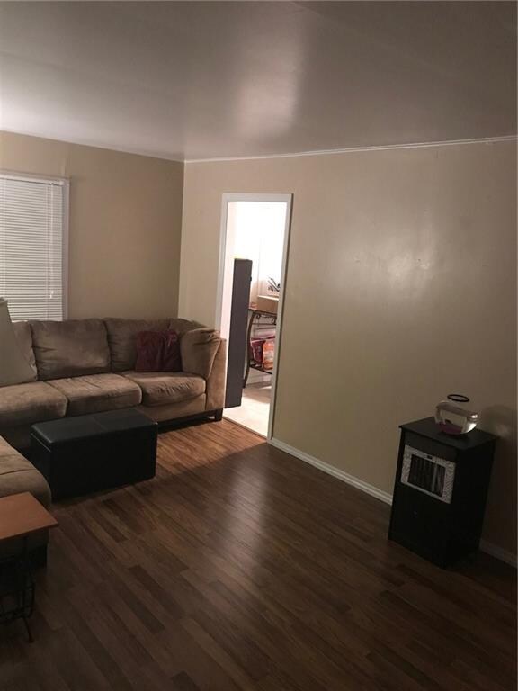 2516 13th St, Columbus, IN 47201 - photo 3