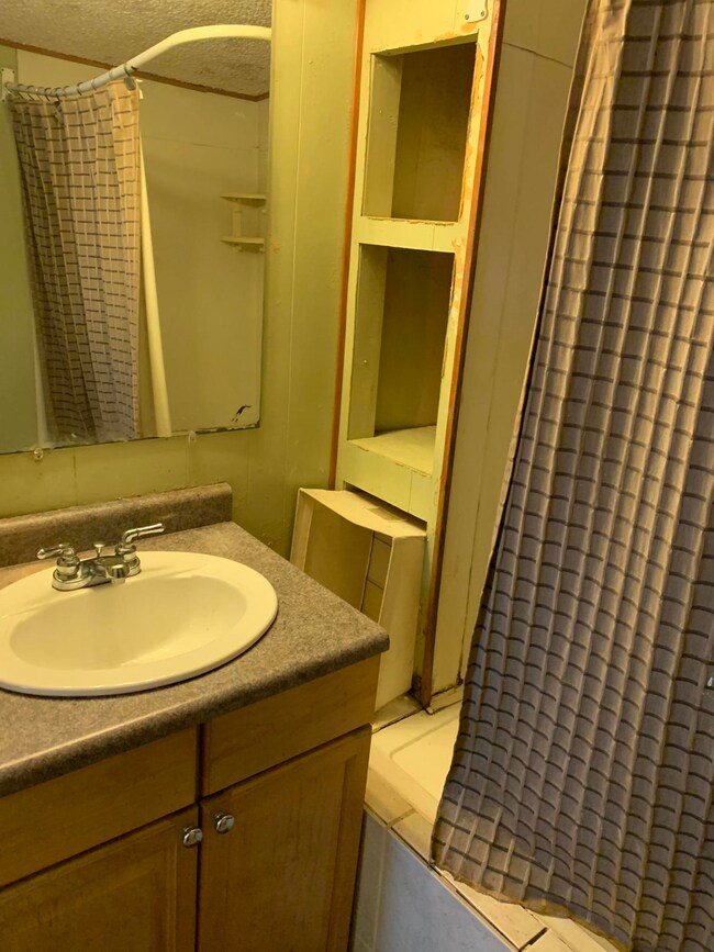 1613 Miami Dr, Johnson City, TN 37601 - photo 7