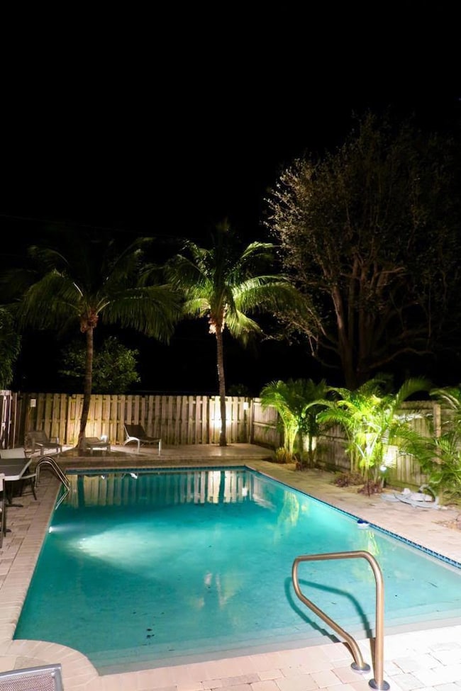 619 NE 7th Ave, Delray Beach, FL 33483 - photo 2