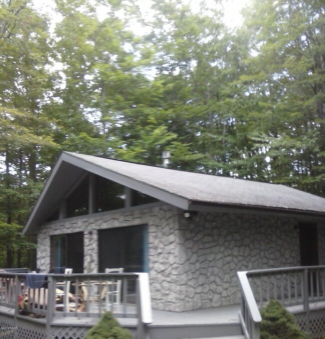 5 Beech Ln, Lake Ariel, PA 18436 - photo 2