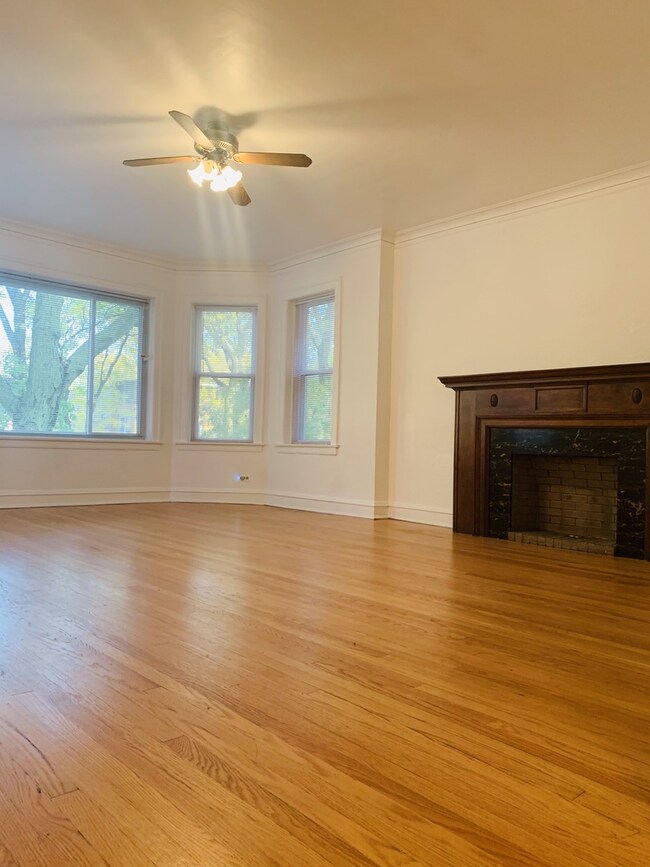 6316 N Rockwell St unit 2, Chicago, IL 60659 - photo 3