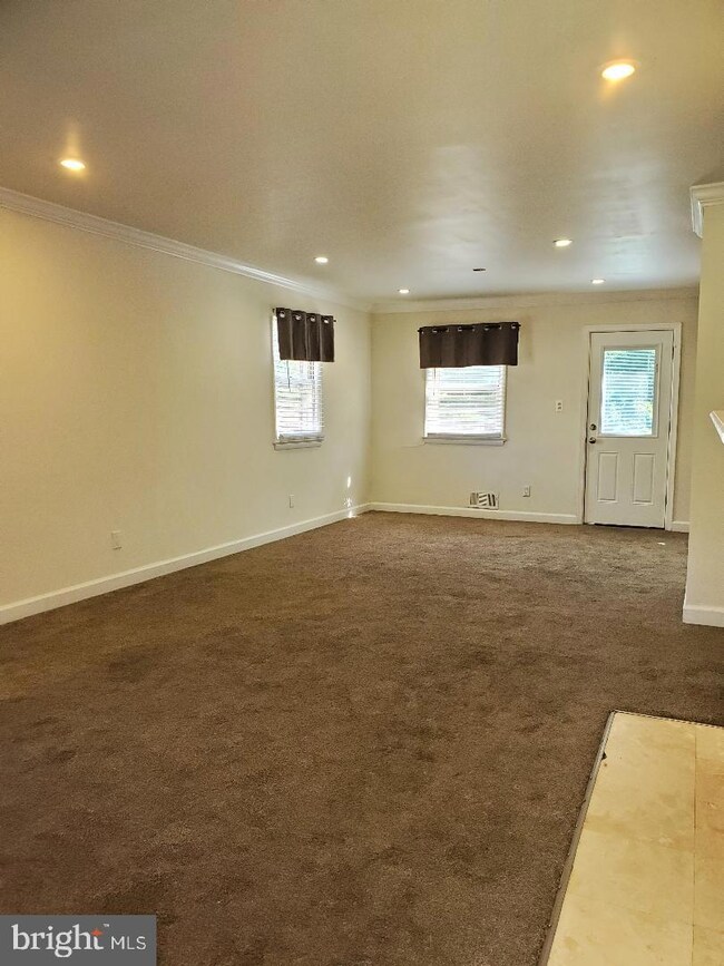 6409 98th Ave, Lanham, MD 20706 - photo 5