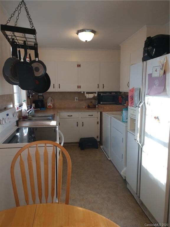 110 Lone Pine Rd, Statesville, NC 28625 - photo 6