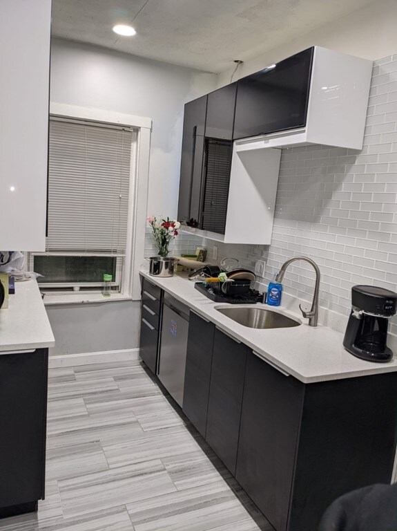 1307 Commonwealth Ave unit 5, Allston, MA 02134 - photo 3