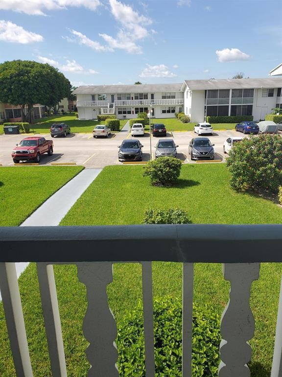 166 Easthampton G, West Palm Beach, FL 33417 - photo 3