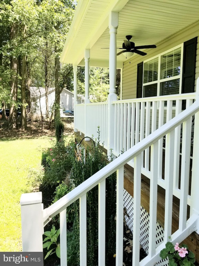 1360 Holly Vista Dr, Colonial Beach, VA 22443 - photo 6