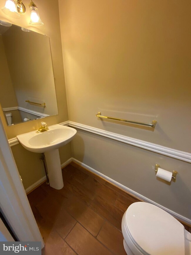 16828 Centerfield Way, Olney, MD 20832 - photo 4