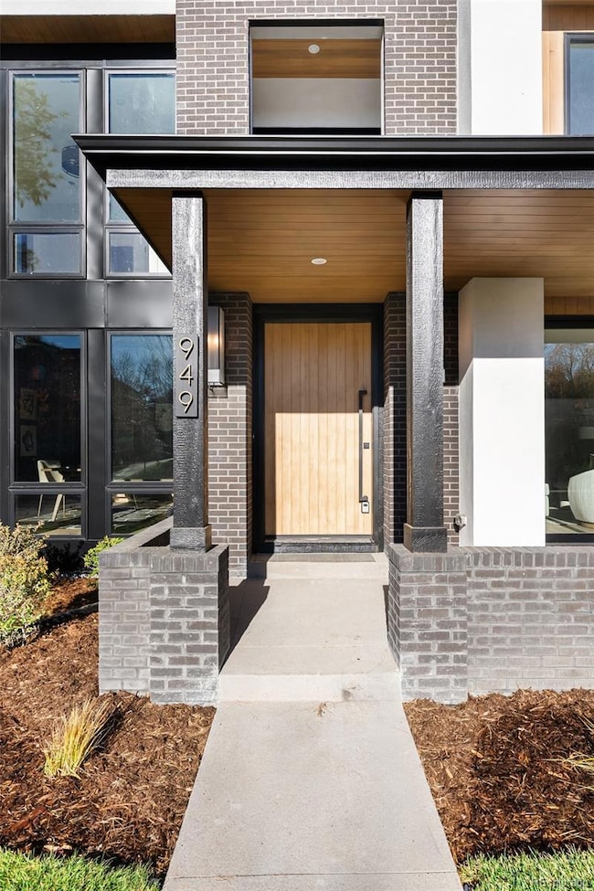 949 S Clayton Way, Denver, CO 80209 - photo 3