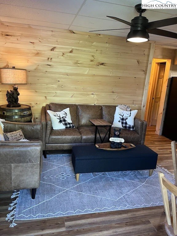 1st floor living room