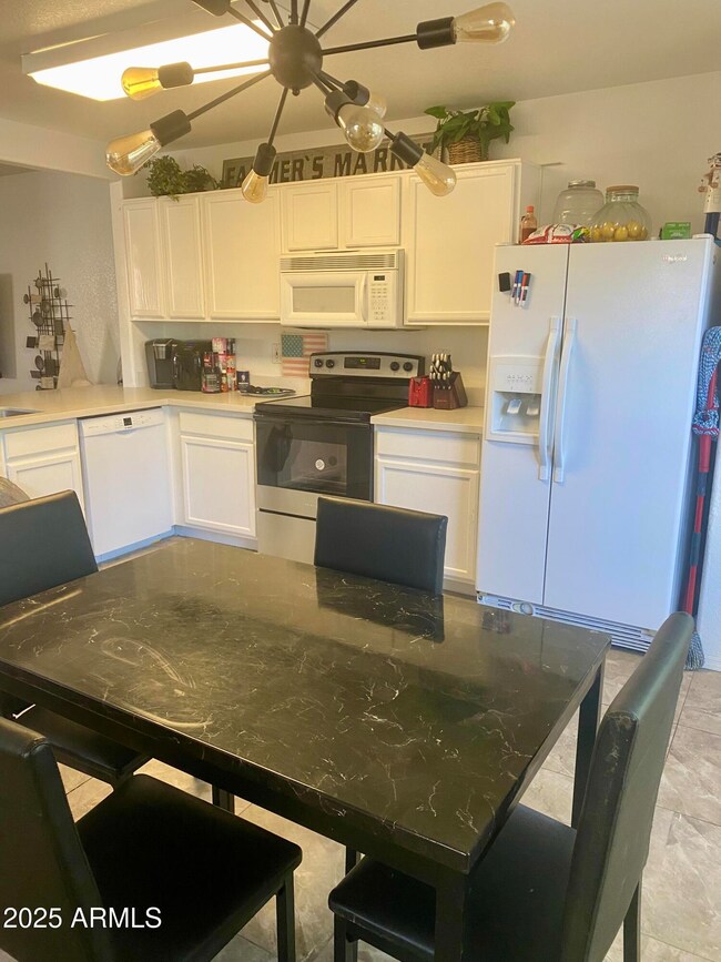 18611 N 22nd St unit 44, Phoenix, AZ 85024 - photo 2