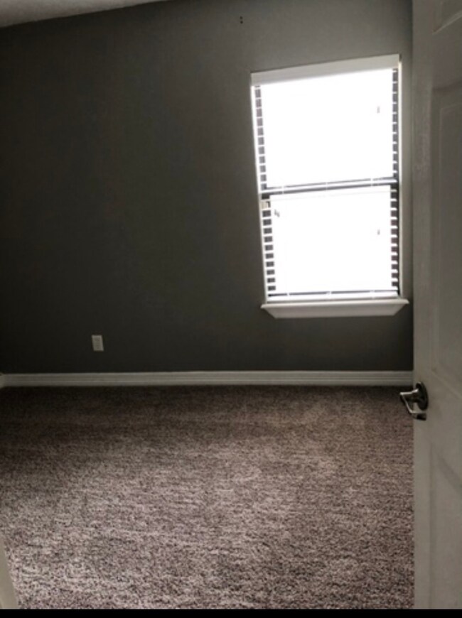 10976 Cedar St, Cleveland, TX 77328 - photo 5