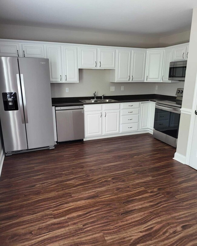 1110 Maple Tree 6