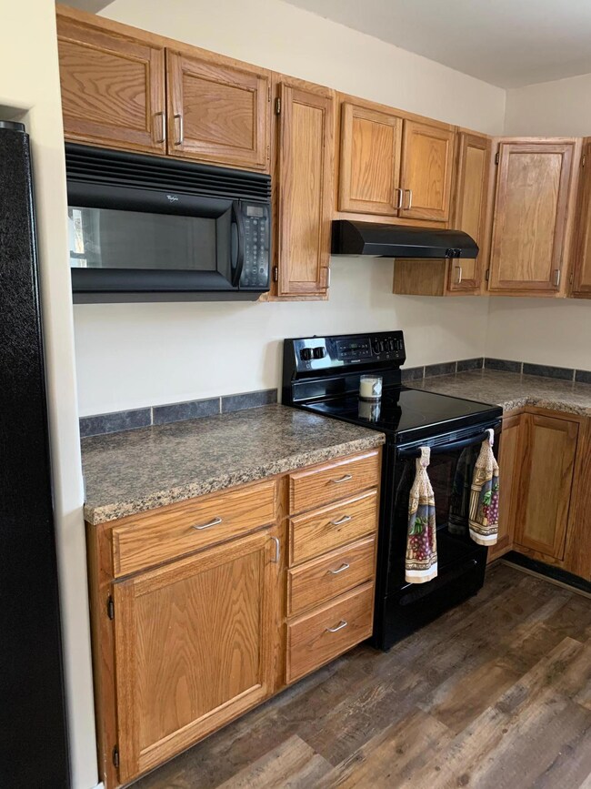 3829 Gladden Rd, Salem, VA 24153 - photo 4