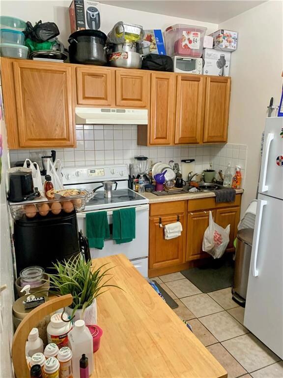 Unit 2 kitchen