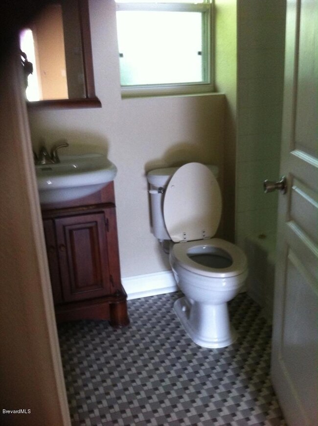 7 Oak St unit 110, Cocoa, FL 32922 - photo 7