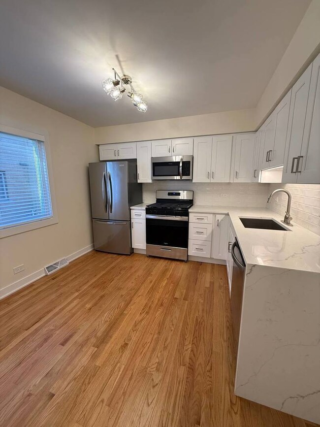 415 E Lincoln St unit 415, Mount Prospect, IL 60056 - photo 7