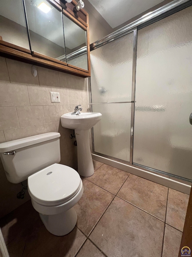 912 SW Frazier Ave, Topeka, KS 66606 - photo 6