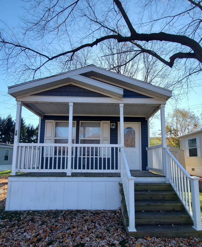 10 Swallow Ct unit 78, Orion Township, MI 48359 - photo 2