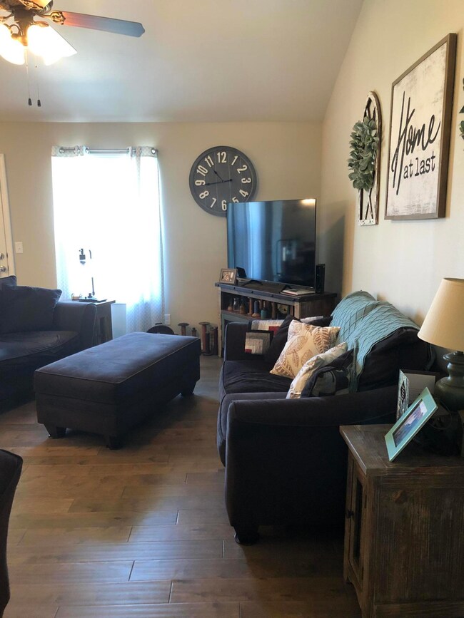 687 N Maplewood Hills Rd, Nixa, MO 65714 - photo 5