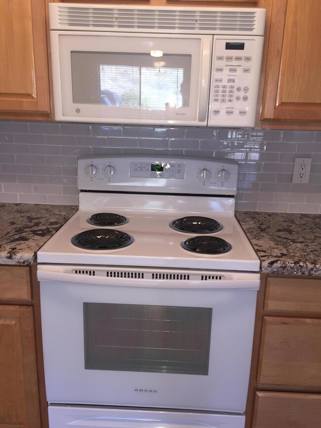 1043 E Butler Dr, Phoenix, AZ 85020 - photo 5