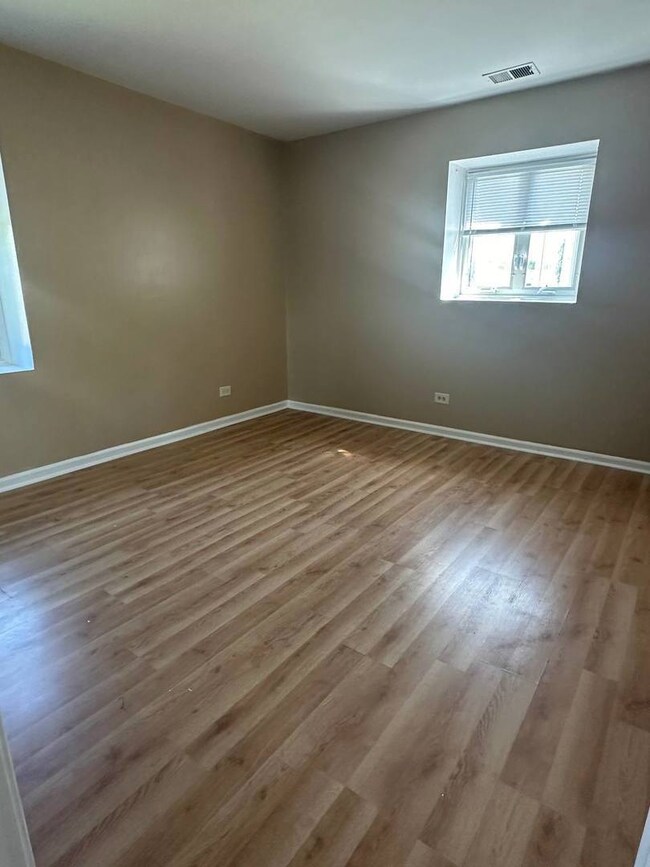 4062 Charleston Rd unit 3E, Matteson, IL 60443 - photo 3