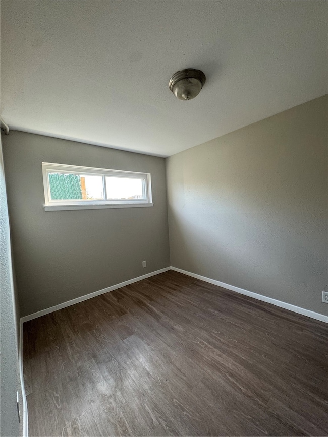 Photos may not be of exact unit.