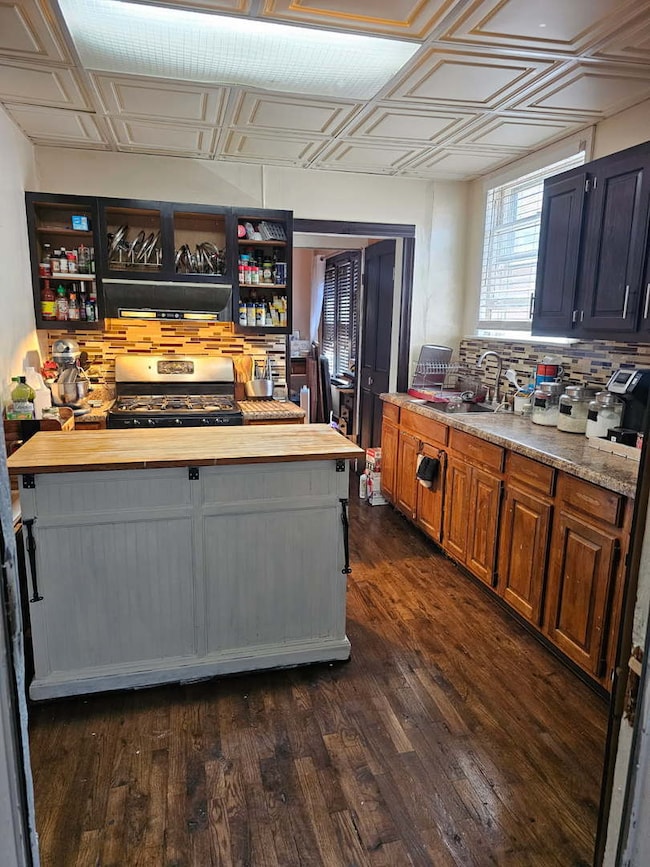 unlisted-address, Chicago, IL 60629 - photo 7