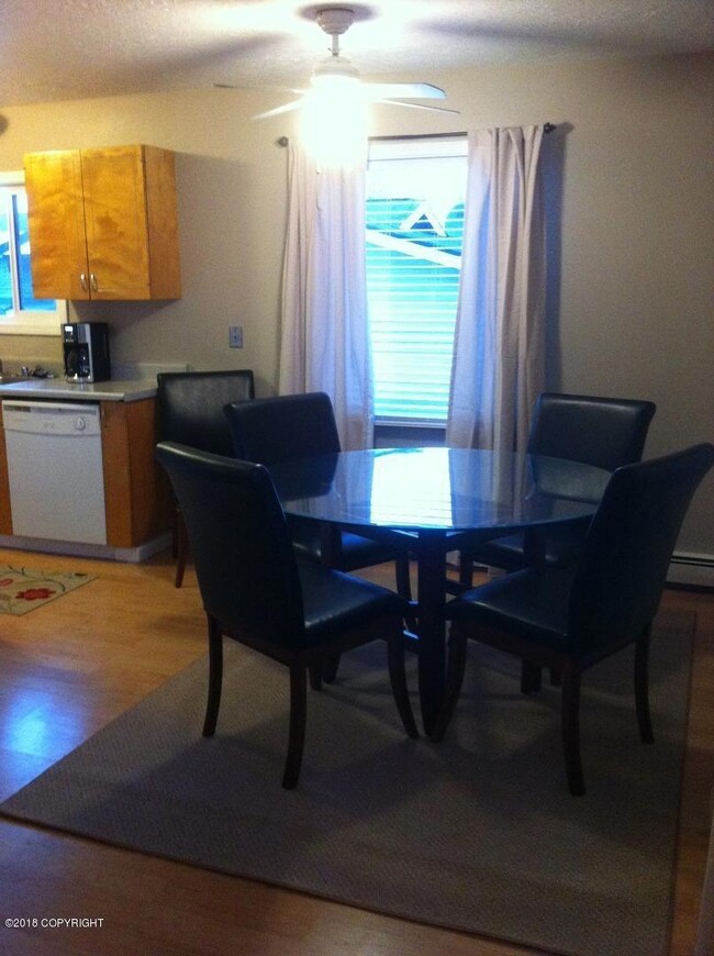 4042 North Star St unit 4, Anchorage, AK 99503 - photo 4