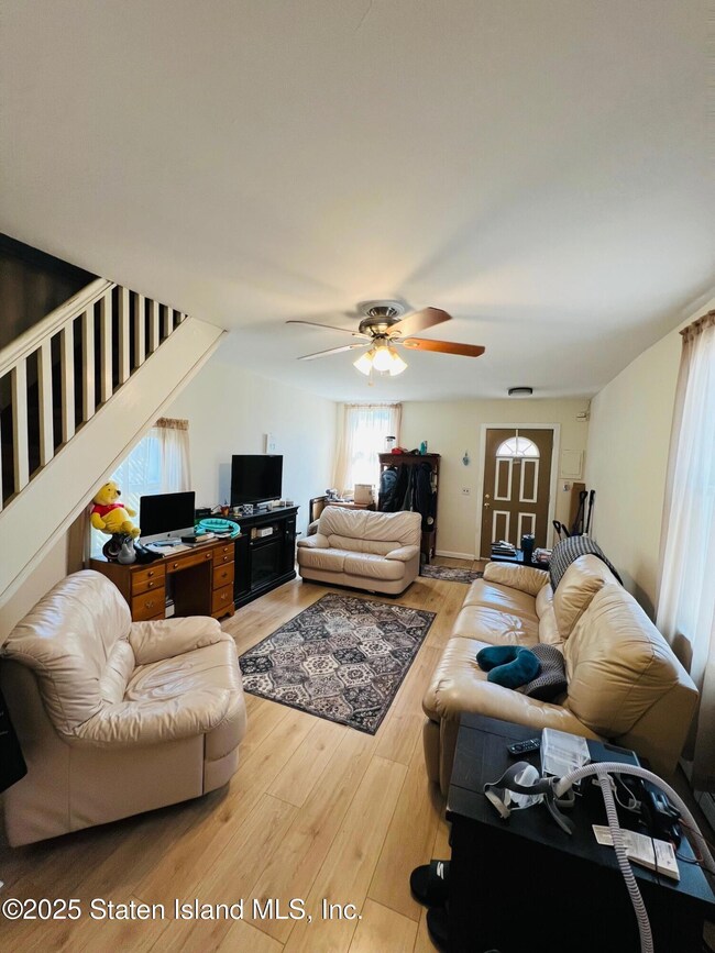 75 Titus Ave, Staten Island, NY 10306 - photo 5