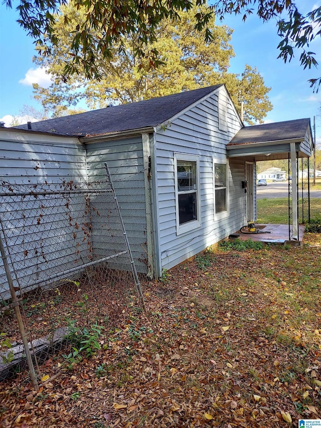 1738 Creekway Ave SW, Birmingham, AL 35211 - photo 3