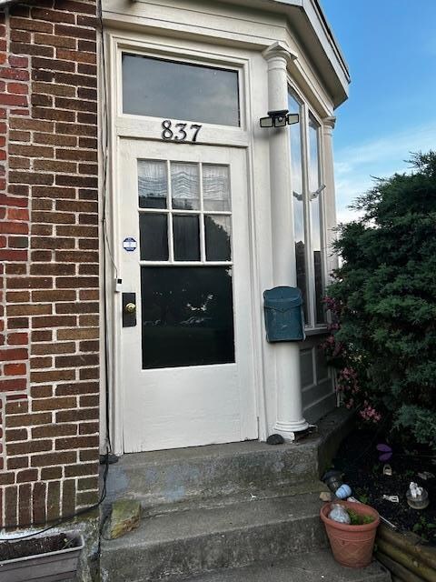 837 S Poplar St, Allentown, PA 18103 - photo 2