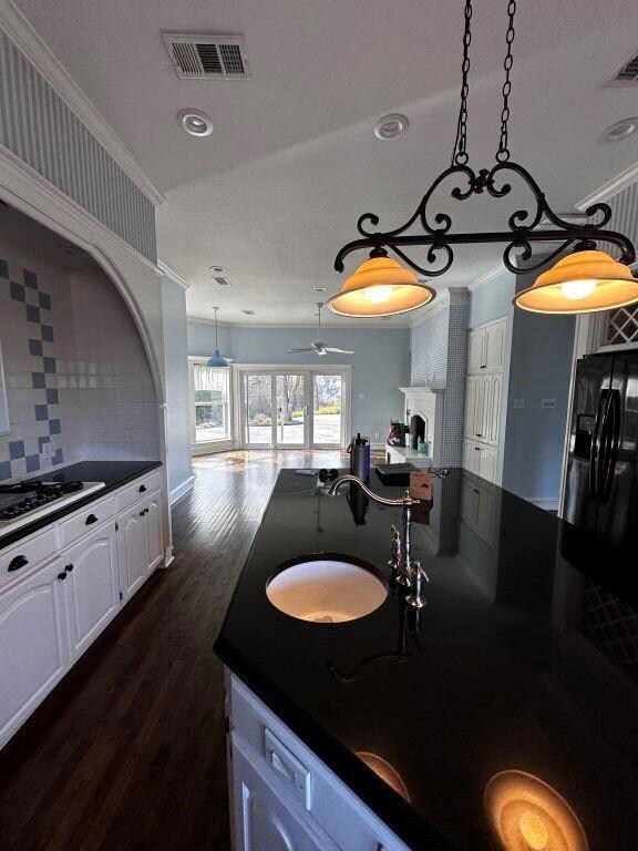 1804 Glenbrook Ct, Bedford, TX 76021 - photo 3