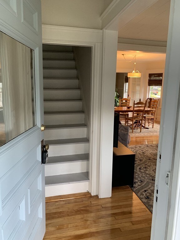 14 Forsberg St, Worcester, MA 01607 - photo 5