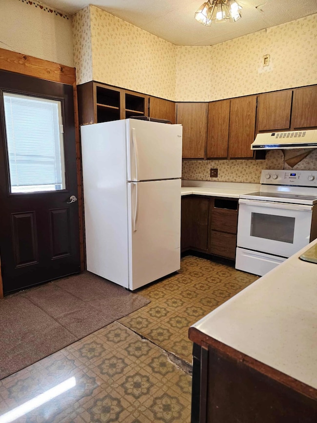 603 Arnold Ave N, Thief River Falls, MN 56701 - photo 7