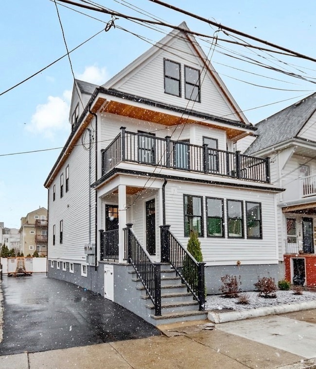 14 Edward St unit 2, Medford, MA 02155 - photo 2