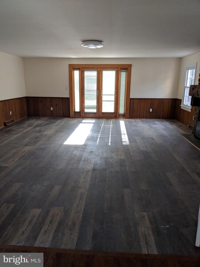 214 Pingree Ave, Ewing, NJ 08618 - photo 3