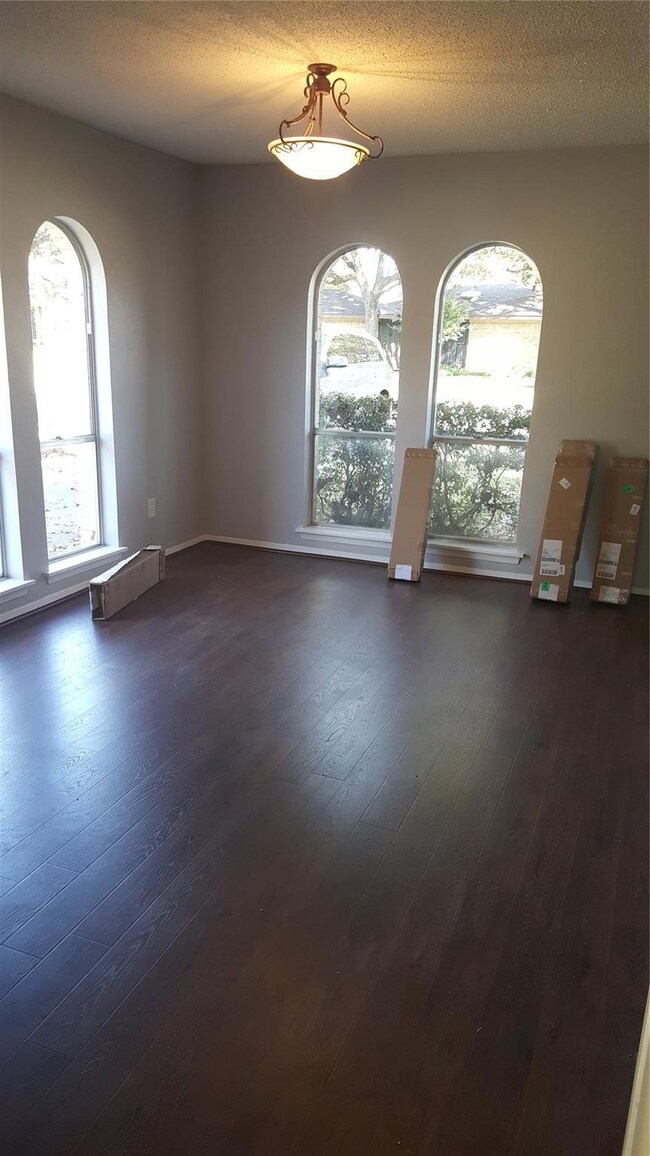 1721 Acorn Ln, Hurst, TX 76054 - photo 7